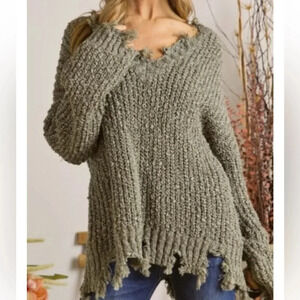 Camille & Coco Olive Green Super Soft Shredded‎ V Neck Sweater. Size M/L.